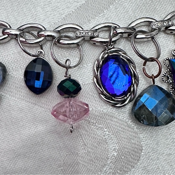 Handmade Charm Bracelet Repurposed Silver Tone Chain 4343 - Picture 7 of 12